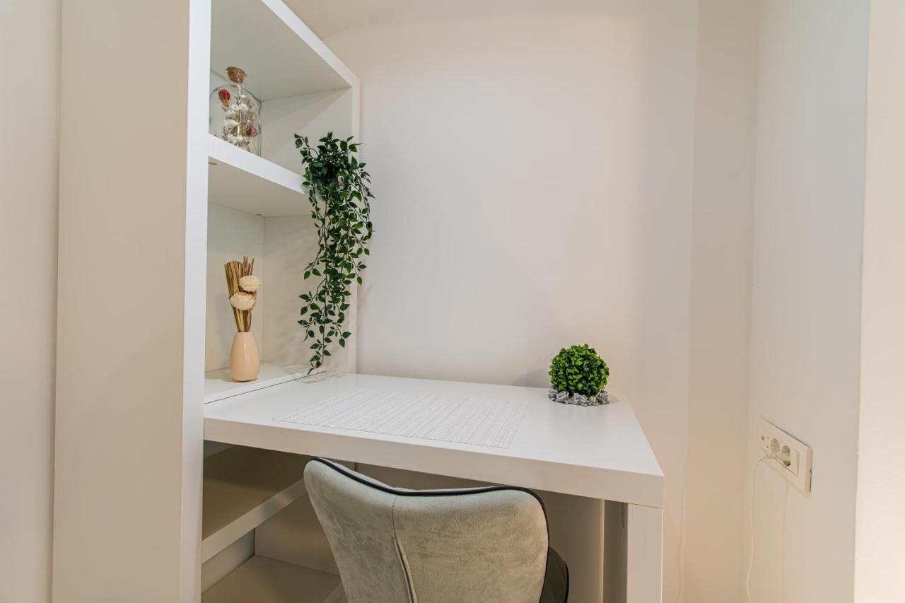 Flexible Selfcheckins 44 - Zagreb - New - Center Apartment Exterior photo